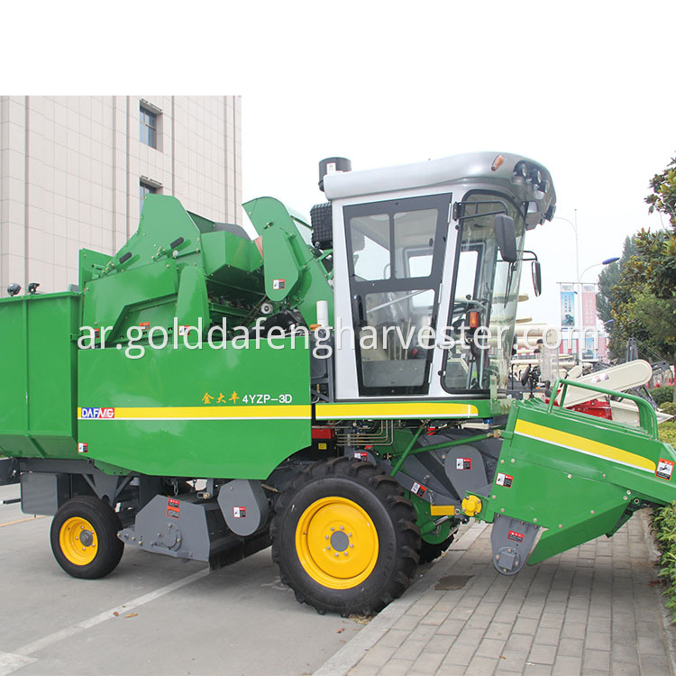 3 Rows Maize Harvester 01